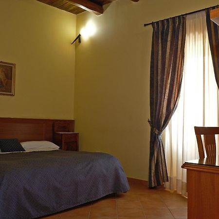 Conte Spencer Bed & Breakfast Касертавекия Екстериор снимка