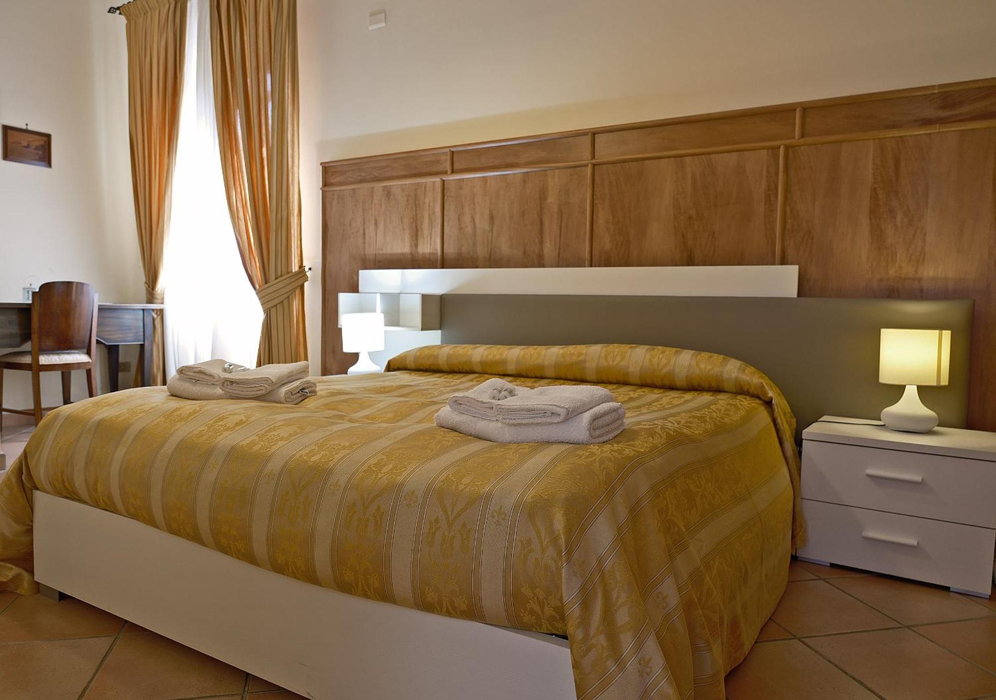 Conte Spencer Bed & Breakfast Касертавекия Екстериор снимка