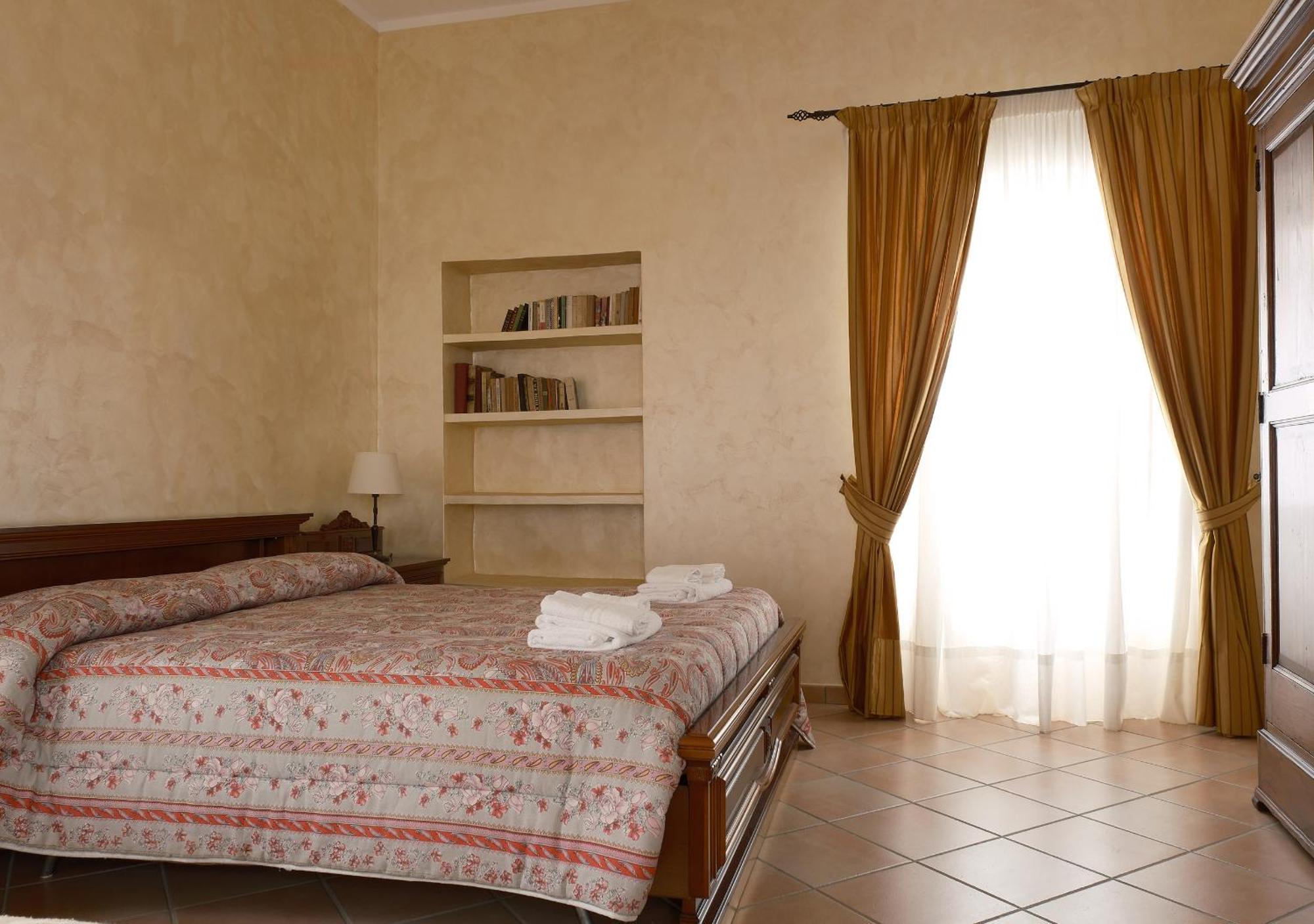 Conte Spencer Bed & Breakfast Касертавекия Екстериор снимка